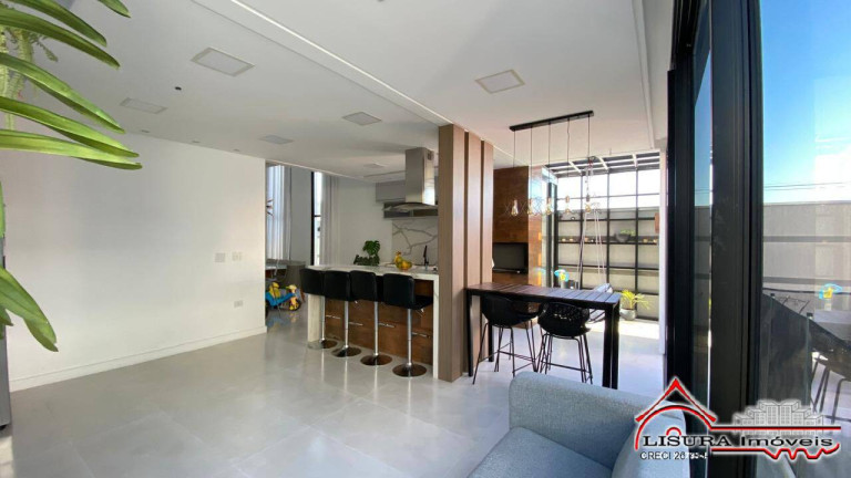Imagem Casa de Condomínio com 3 Quartos à Venda, 270 m² em Condomínio Residencial Fogaça - Jacareí Imagem Casa de Condomínio com 3 Quartos à Venda, 270 m² em Condomínio Residencial Fogaça - Jacareí