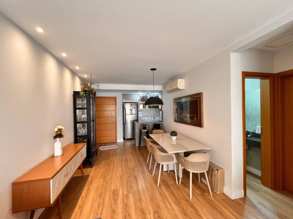 Imagem Apartamento com 3 Quartos à Venda, 96 m² em Abraão - Florianópolis Imagem Apartamento com 3 Quartos à Venda, 96 m² em Abraão - Florianópolis