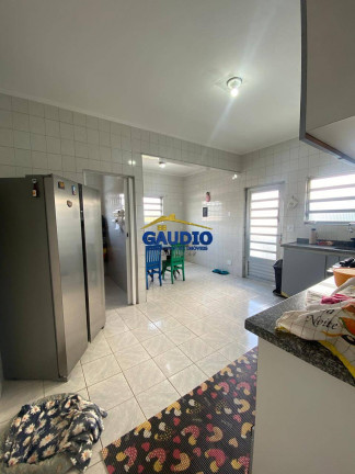 Imagem Casa com 3 Quartos à Venda, 271 m² em Campo Limpo - São Paulo Imagem Casa com 3 Quartos à Venda, 271 m² em Campo Limpo - São Paulo