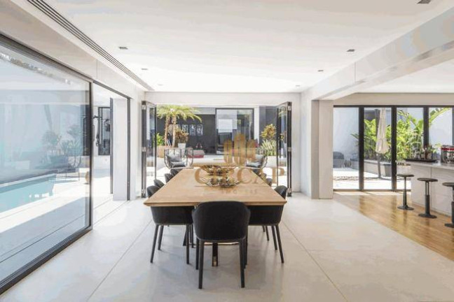 Imagem Casa com 3 Quartos à Venda, 723 m² em Jardim Paulista - São Paulo Imagem Casa com 3 Quartos à Venda, 723 m² em Jardim Paulista - São Paulo