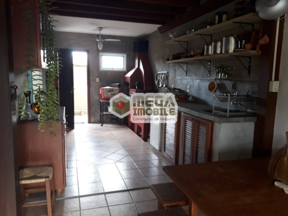 Imagem Casa com 3 Quartos à Venda, 180 m² em Rio Vermelho - Florianópolis Imagem Casa com 3 Quartos à Venda, 180 m² em Rio Vermelho - Florianópolis