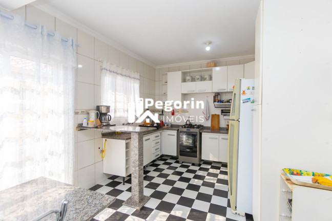 Imagem Casa com 3 Quartos à Venda, 183 m² em Cajuru - Curitiba
