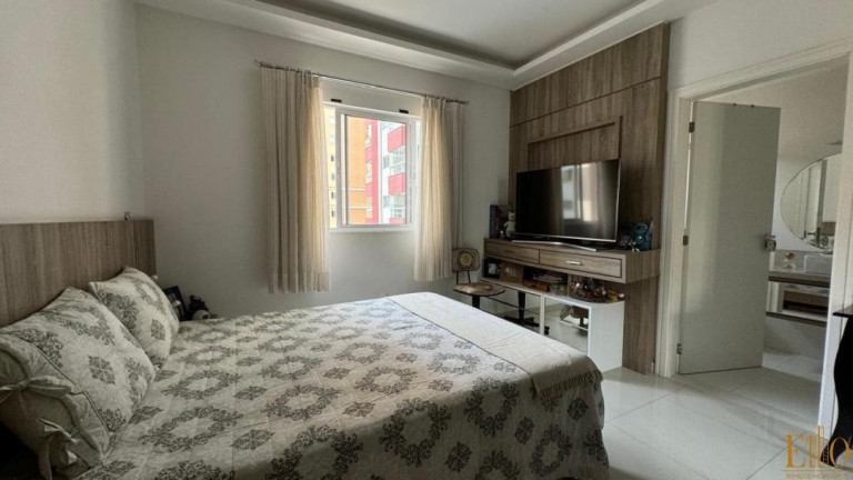 Imagem Apartamento com 4 Quartos à Venda, 193 m² em Meia Praia - Itapema Imagem Apartamento com 4 Quartos à Venda, 193 m² em Meia Praia - Itapema