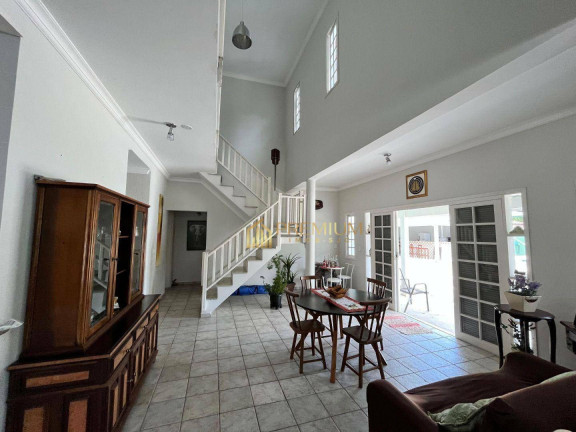 Imagem Sobrado com 7 Quartos à Venda, 458 m² em Mar Verde - Caraguatatuba