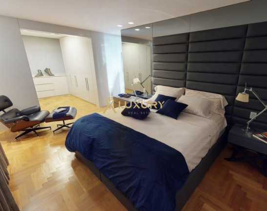 Imagem Imóvel com 4 Quartos à Venda, 246 m² em Santo Antônio - Belo Horizonte Imagem Imóvel com 4 Quartos à Venda, 246 m² em Santo Antônio - Belo Horizonte
