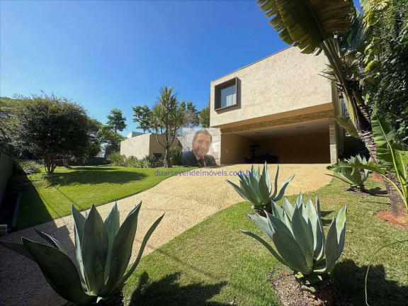 Imagem Casa com 5 Quartos à Venda, 726 m² em Vila De São Fernando - Cotia Imagem Casa com 5 Quartos à Venda, 726 m² em Vila De São Fernando - Cotia