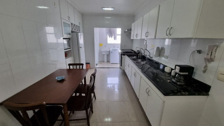 Imagem Apartamento com 3 Quartos à Venda, 130 m² em Pitangueiras - Guarujá Imagem Apartamento com 3 Quartos à Venda, 130 m² em Pitangueiras - Guarujá