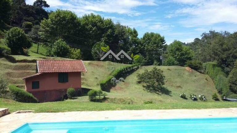 Imagem Casa com 4 Quartos à Venda, 330 m² em Campista - Campos Do Jordão Imagem Casa com 4 Quartos à Venda, 330 m² em Campista - Campos Do Jordão