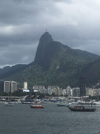 Imagem Imóvel com 3 Quartos à Venda, 110 m² em Urca - Rio De Janeiro Imagem Imóvel com 3 Quartos à Venda, 110 m² em Urca - Rio De Janeiro