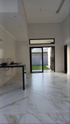 Imagem Casa com 31 Quartos à Venda, 300 m² em Bairro Do Grama - Caçapava Imagem Casa com 31 Quartos à Venda, 300 m² em Bairro Do Grama - Caçapava