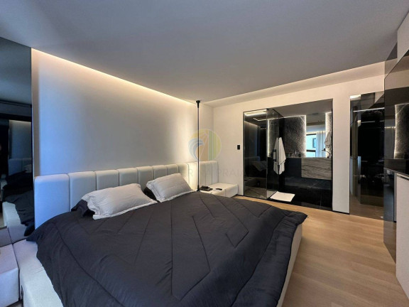 Imagem Apartamento com 3 Quartos à Venda, 260 m² em Barra Sul - Balneário Camboriú Imagem Apartamento com 3 Quartos à Venda, 260 m² em Barra Sul - Balneário Camboriú