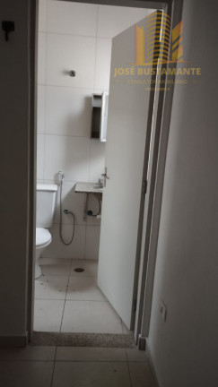 Imagem Casa com 3 Quartos para Alugar, 200 m² em Vila Brasílio Machado - São Paulo