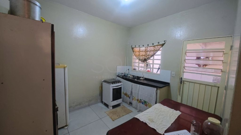 Imagem Casa com 2 Quartos à Venda, 200 m² em Jardim Indaiá - Araraquara Imagem Casa com 2 Quartos à Venda, 200 m² em Jardim Indaiá - Araraquara