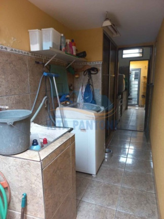Imagem Casa com 2 Quartos à Venda, 100 m² em Vila Amelia - Ribeirão Preto Imagem Casa com 2 Quartos à Venda, 100 m² em Vila Amelia - Ribeirão Preto