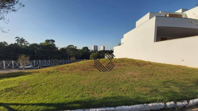 Imagem Terreno à Venda, 338 m² em Condomínio Belvedere I - Votorantim Imagem Terreno à Venda, 338 m² em Condomínio Belvedere I - Votorantim