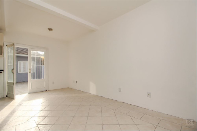 Imagem Casa com 3 Quartos à Venda,  em Hípica - Porto Alegre