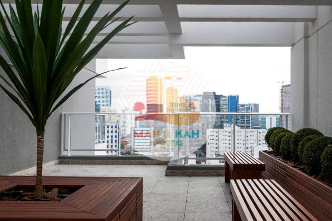 Sala Comercial à Venda, 42 m² em Pinheiros - São Paulo
