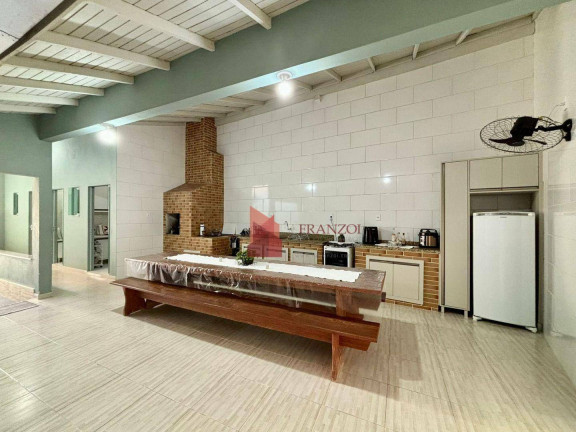 Imagem Casa com 4 Quartos para Alugar, 180 m² em Fazenda - Itajaí Imagem Casa com 4 Quartos para Alugar, 180 m² em Fazenda - Itajaí