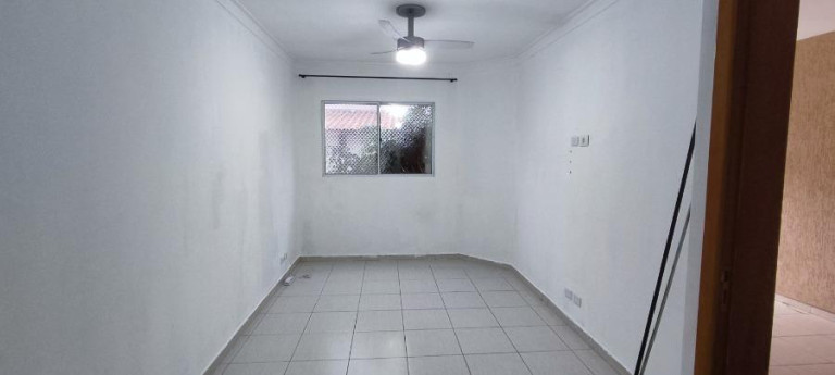 Imagem Sobrado com 2 Quartos à Venda, 100 m² em Vila Jacuí - São Paulo Imagem Sobrado com 2 Quartos à Venda, 100 m² em Vila Jacuí - São Paulo