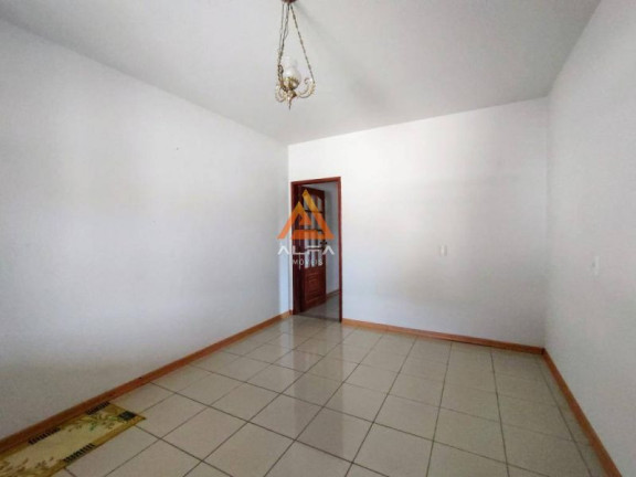 Imagem Casa com 4 Quartos à Venda, 300 m² Imagem Casa com 4 Quartos à Venda, 300 m²