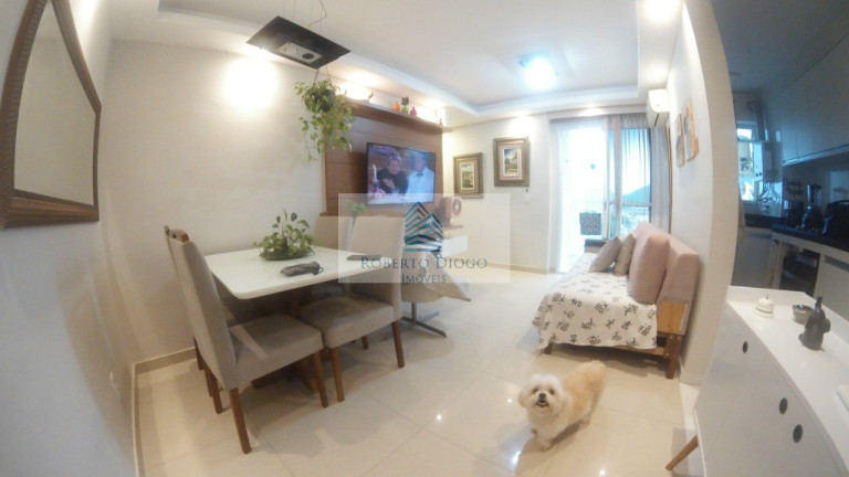 Imagem Imóvel com 2 Quartos à Venda, 52 m² em Camorim - Rio De Janeiro Imagem Imóvel com 2 Quartos à Venda, 52 m² em Camorim - Rio De Janeiro