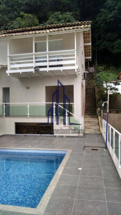 Imagem Casa com 4 Quartos à Venda, em Piratininga - Niterói Imagem Casa com 4 Quartos à Venda, em Piratininga - Niterói