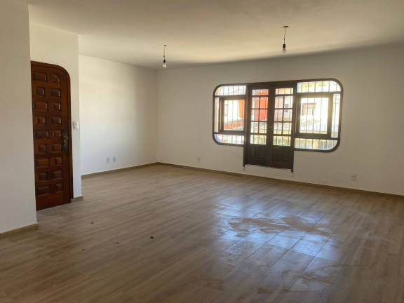 Imagem Casa com 3 Quartos à Venda, em Jardim Nova Bragança - Bragança Paulista Imagem Casa com 3 Quartos à Venda, em Jardim Nova Bragança - Bragança Paulista