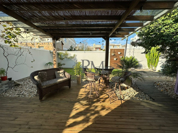 Imagem Sobrado com 3 Quartos à Venda, 160 m² em Passa Vinte - Palhoça Imagem Sobrado com 3 Quartos à Venda, 160 m² em Passa Vinte - Palhoça