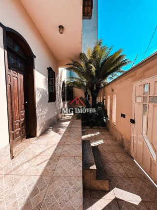 Imagem Casa com 3 Quartos à Venda, 360 m² em Bom Jesus - Coronel Fabriciano Imagem Casa com 3 Quartos à Venda, 360 m² em Bom Jesus - Coronel Fabriciano