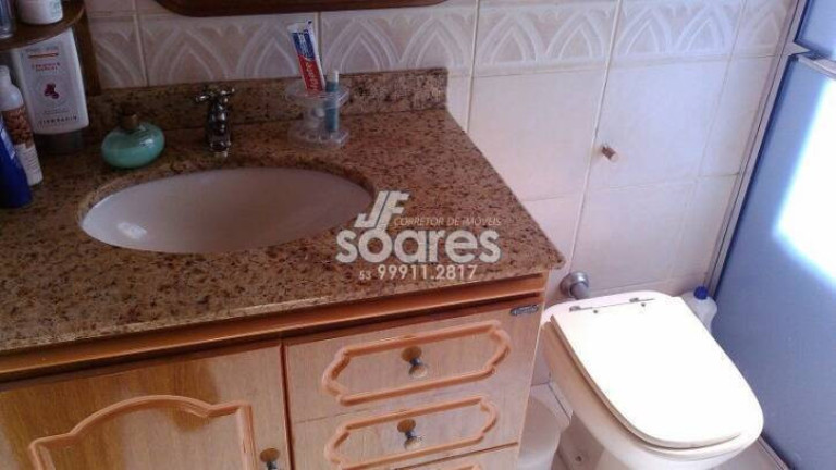 Imagem Sobrado com 4 Quartos à Venda, 147 m² em Centro - Pelotas Imagem Sobrado com 4 Quartos à Venda, 147 m² em Centro - Pelotas