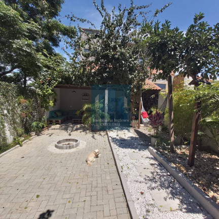 Imagem Casa com 3 Quartos à Venda, 200 m² em São João Do Rio Vermelho - Florianópolis Imagem Casa com 3 Quartos à Venda, 200 m² em São João Do Rio Vermelho - Florianópolis