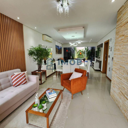 Imagem Casa com 4 Quartos à Venda, 217 m² em Amizade - Jaraguá Do Sul