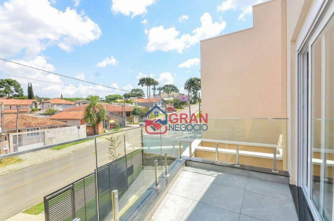 Imagem Sobrado com 3 Quartos à Venda, 162 m² em São Braz - Curitiba