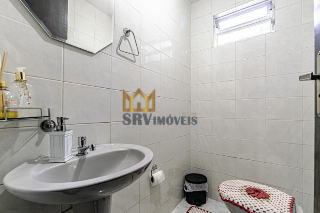 Imagem Sobrado com 3 Quartos à Venda, 129 m² em Santa Cândida - Curitiba