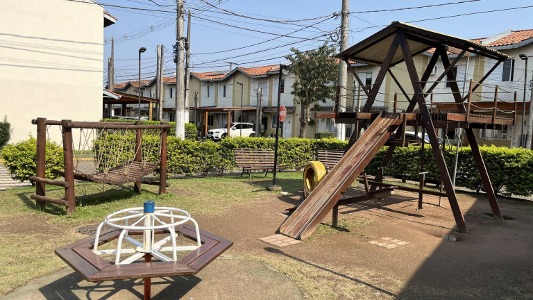 Imagem Casa de Condomínio com 3 Quartos à Venda, 108 m² em Igara - Canoas Imagem Casa de Condomínio com 3 Quartos à Venda, 108 m² em Igara - Canoas