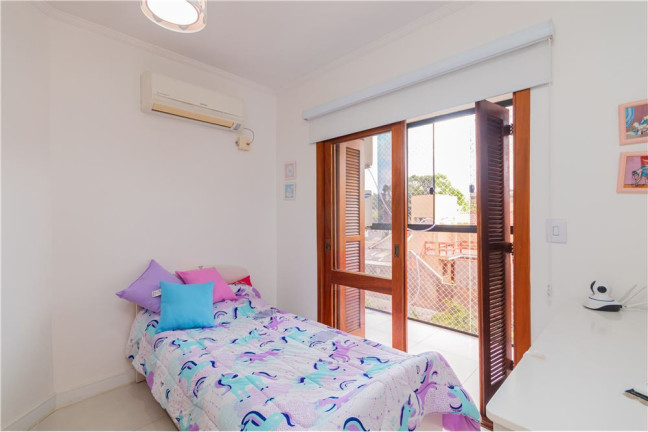Imagem Casa de Condomínio com 3 Quartos à Venda, 145 m² em Nonoai - Porto Alegre Imagem Casa de Condomínio com 3 Quartos à Venda, 145 m² em Nonoai - Porto Alegre