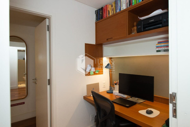 Imagem Apartamento com 2 Quartos à Venda, 105 m² em Vila Nova Conceição - São Paulo