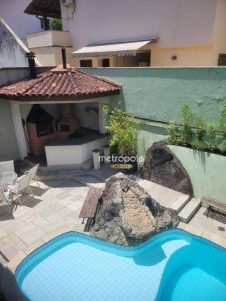 Sobrado com 4 Quartos para Alugar, 310 m² em Alphaville 04 - Santana De Parnaíba