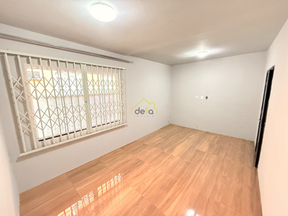 Imagem Casa com 3 Quartos à Venda, 183 m² em Iririú - Joinville Imagem Casa com 3 Quartos à Venda, 183 m² em Iririú - Joinville