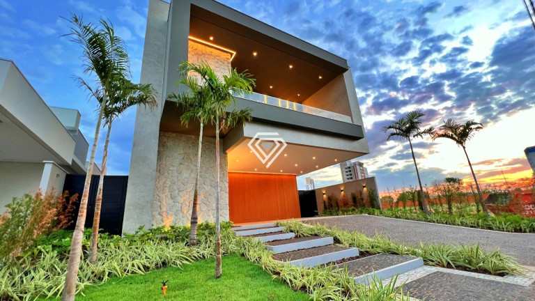 Imóvel com 4 Quartos à Venda, 382 m² em Plano Diretor Sul - Palmas