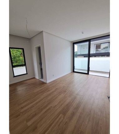 Casa com 5 Quartos à Venda, 363 m² em Ponta Negra - Manaus