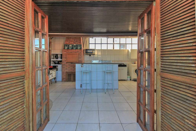 Imagem Imóvel com 2 Quartos à Venda, em Azenha - Porto Alegre Imagem Imóvel com 2 Quartos à Venda, em Azenha - Porto Alegre