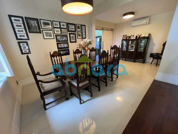 Imagem Casa com 5 Quartos à Venda, 800 m² em Botafogo - Rio De Janeiro Imagem Casa com 5 Quartos à Venda, 800 m² em Botafogo - Rio De Janeiro