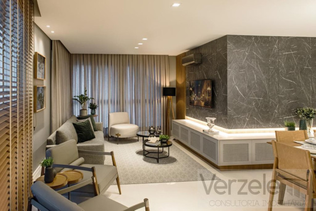 Imagem Apartamento com 3 Quartos para Temporada, 126 m² em Centro - Balneário Camboriú