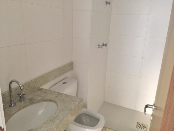 Imagem Apartamento com 3 Quartos à Venda, 163 m² em Lagoa - Rio De Janeiro Imagem Apartamento com 3 Quartos à Venda, 163 m² em Lagoa - Rio De Janeiro