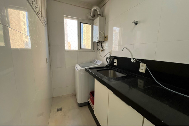 Imagem Imóvel com 4 Quartos à Venda, 175 m² em Centro - Balneário Camboriú Imagem Imóvel com 4 Quartos à Venda, 175 m² em Centro - Balneário Camboriú
