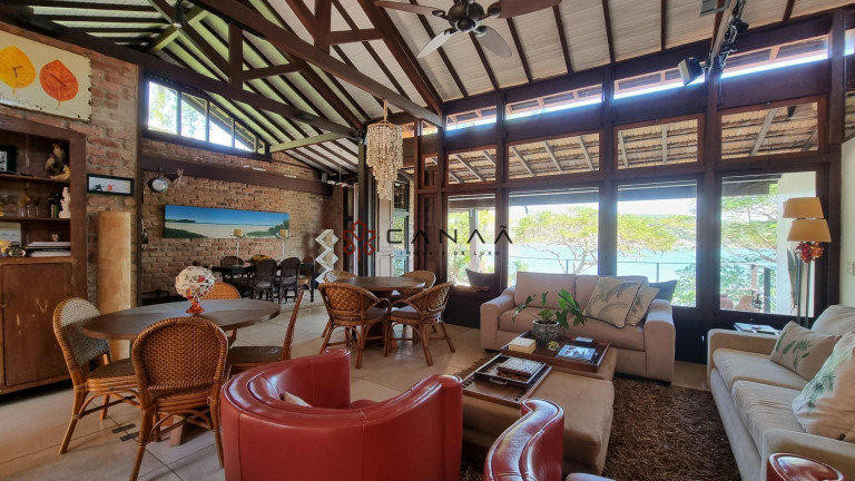 Imagem Casa com 9 Quartos à Venda, 435 m² em Ferradura - Armação Dos Búzios Imagem Casa com 9 Quartos à Venda, 435 m² em Ferradura - Armação Dos Búzios