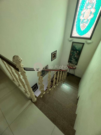 Imagem Casa com 4 Quartos à Venda, 353 m² em Embare - Santos Imagem Casa com 4 Quartos à Venda, 353 m² em Embare - Santos