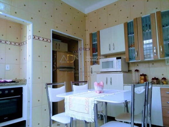 Imagem Casa com 3 Quartos à Venda, 155 m² em Centro - Botucatu Imagem Casa com 3 Quartos à Venda, 155 m² em Centro - Botucatu