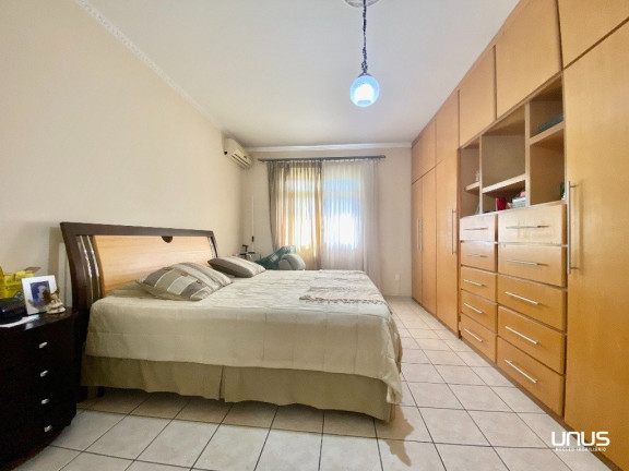 Imagem Casa com 6 Quartos à Venda, 500 m² em Capoeiras - Florianópolis Imagem Casa com 6 Quartos à Venda, 500 m² em Capoeiras - Florianópolis